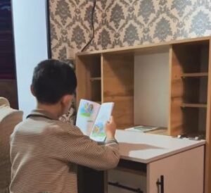 Armário com Mesa Retrátil: Ideia Genial para Economizar Espaço